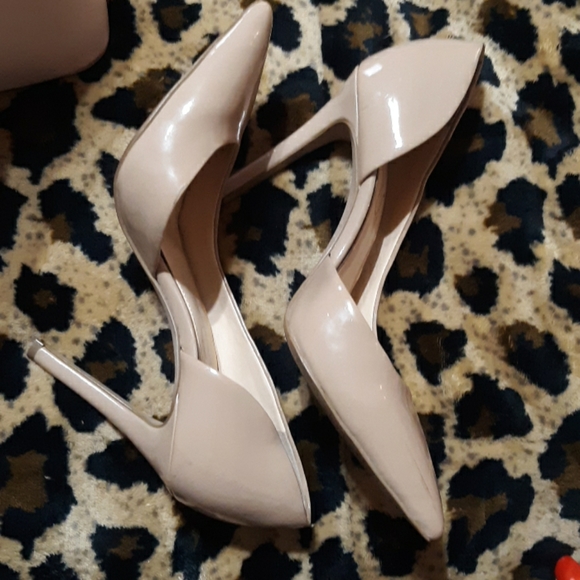 Jessica Simpson US7 nude heels - Picture 3 of 4